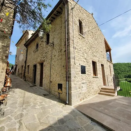 Luciae Domus Roccascalegna