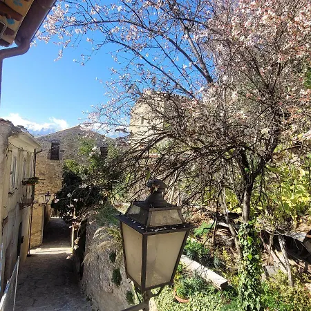 Luciae Domus Guest house *